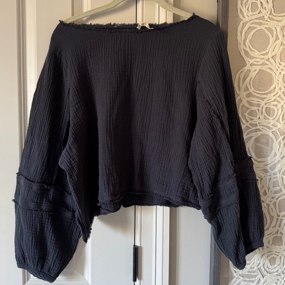 Grade & Gather Blue Gauze Top Size Medium - Picture 5 of 7